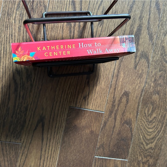 4 books for $16 - HOW TO WALK AWAY by Katherine Center - Picture 3 of 4